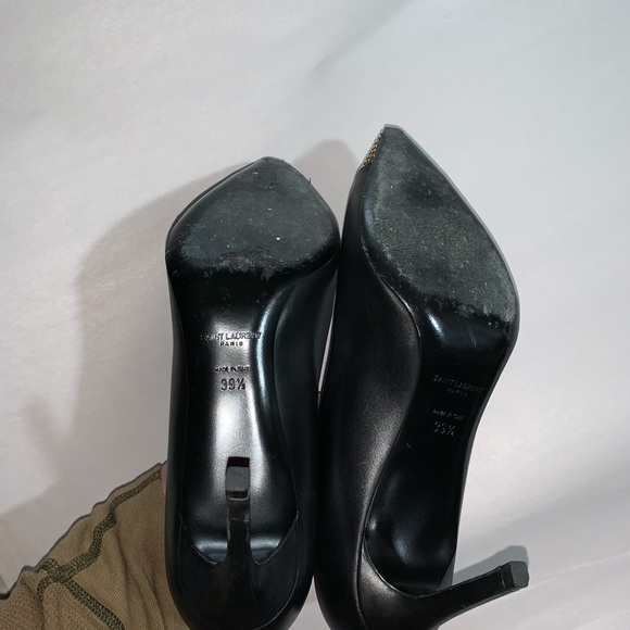 SAINT LAURENT size 39.5 black calfskin stud pumps - Picture 9 of 13